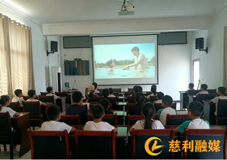 曾静1.png 曾静1.png