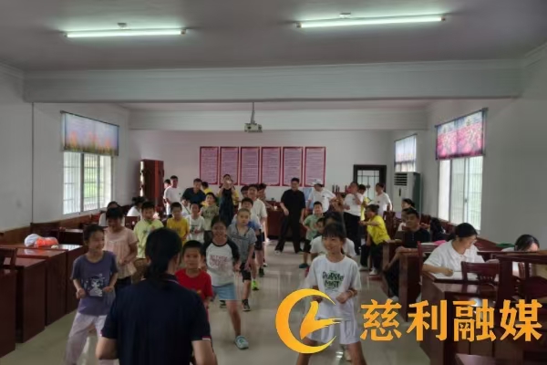 暑假班2.jpg 暑假班2.jpg