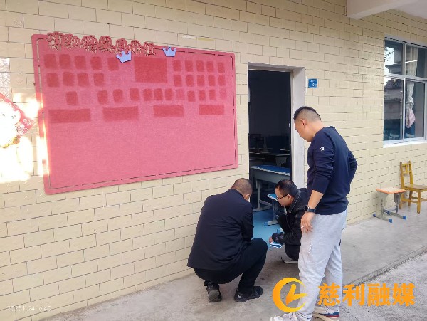 2_副本.jpg 2_副本.jpg