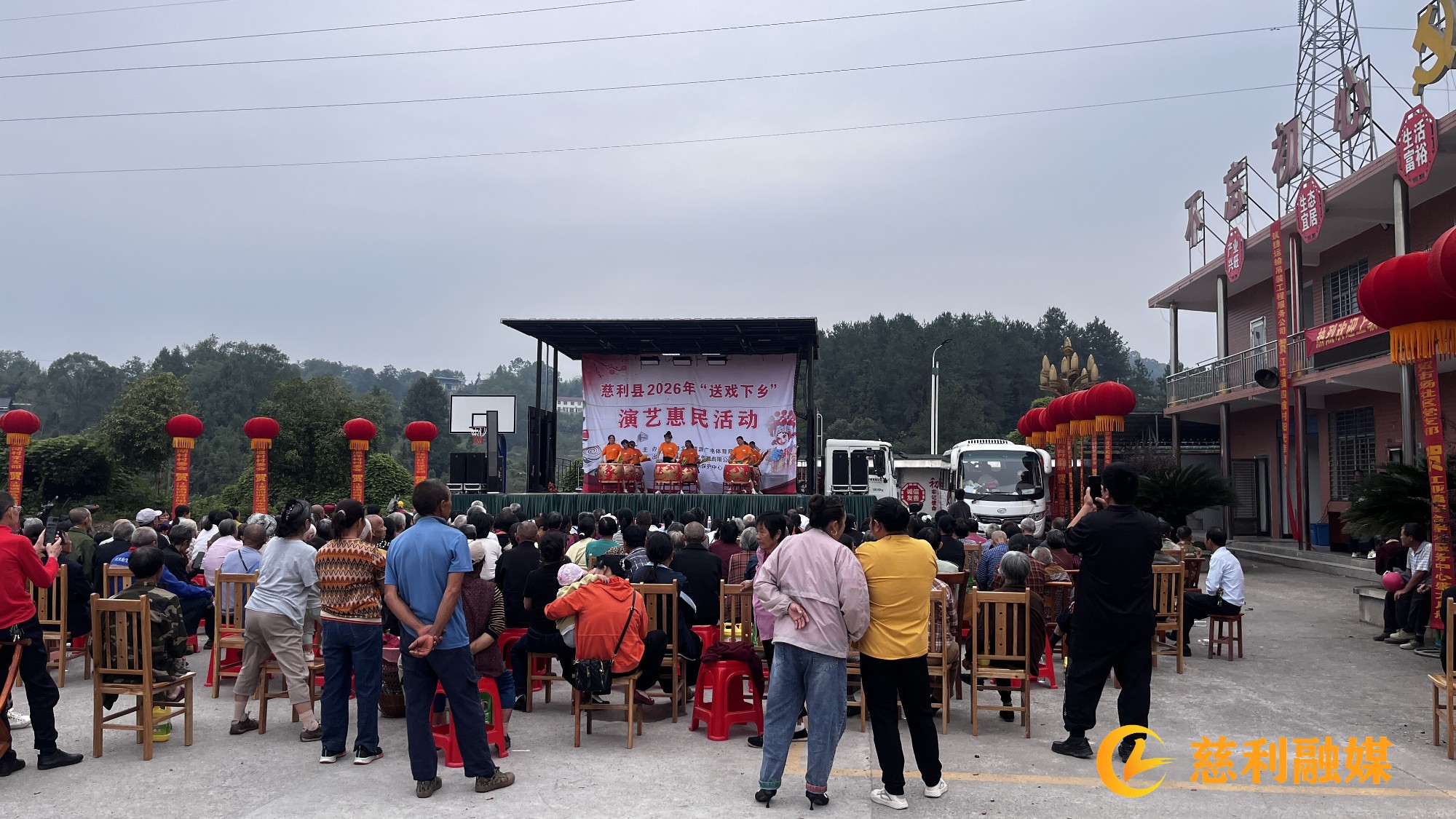 8b8b80343b4e2259d836a109ea0a6c03_副本.jpg