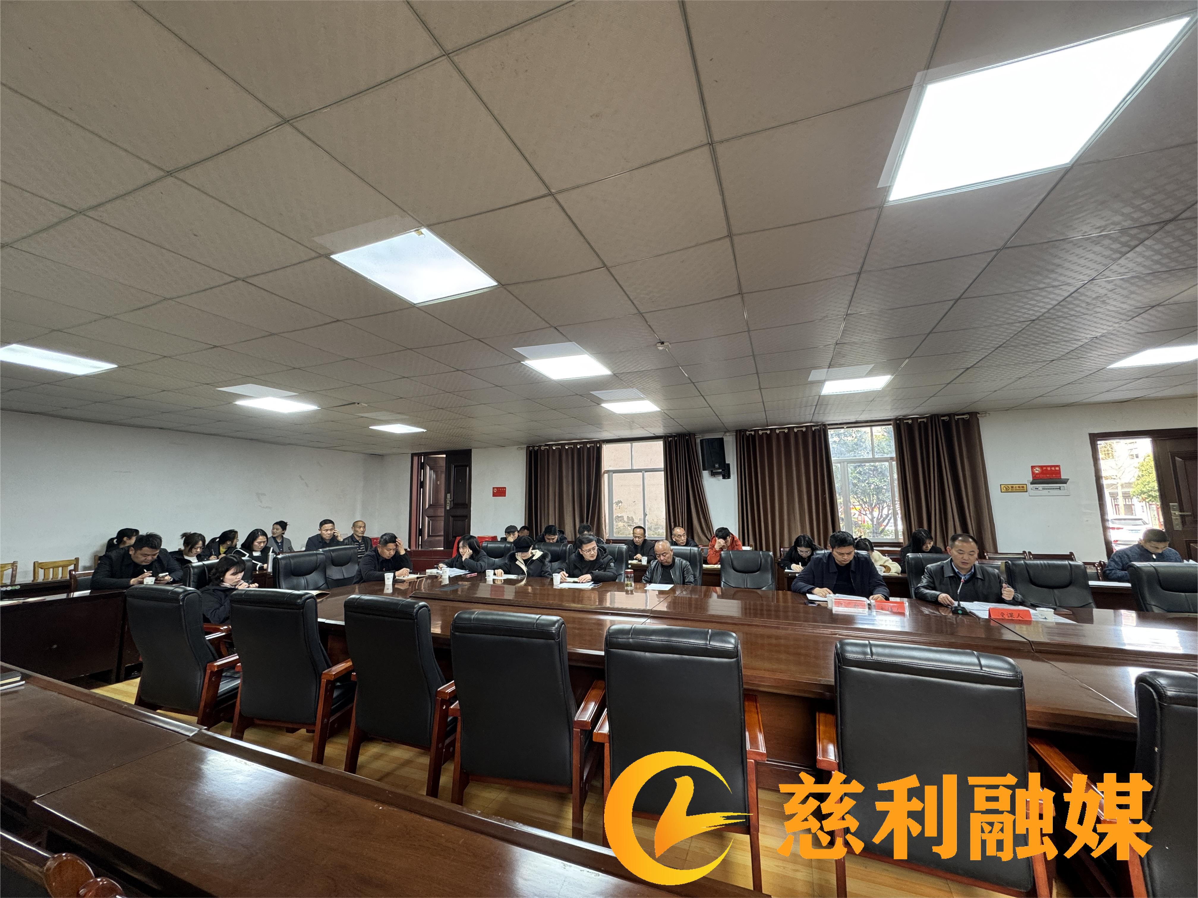 e44473a7caf54e76e7d89ccc6136ff8.jpg
