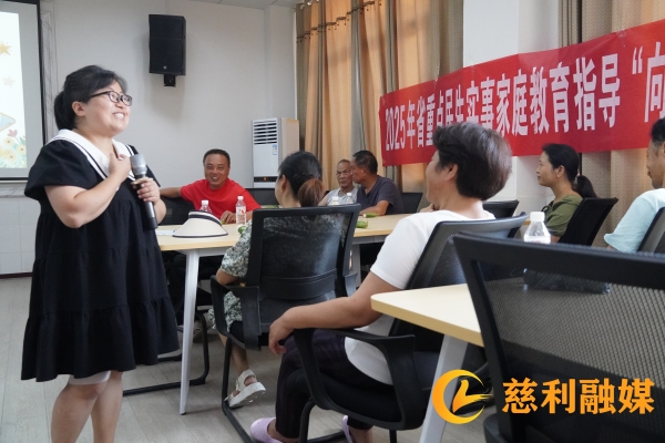 红1.jpg