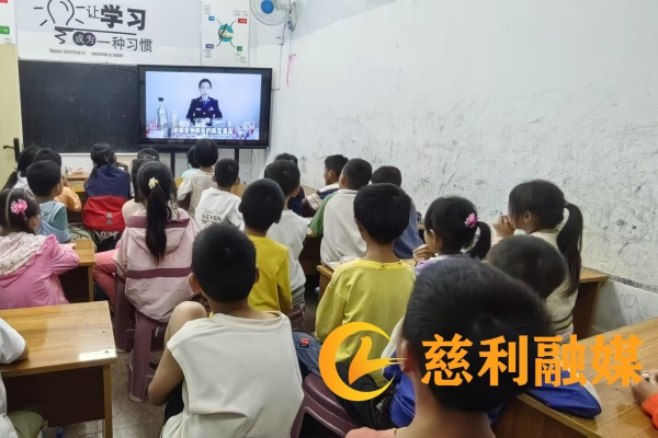 红3.jpg