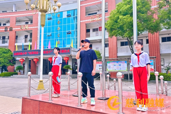 红2.jpg