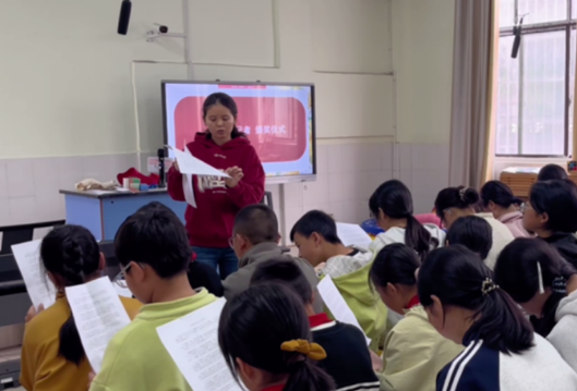 三官寺土家族乡中学：妙笔凝微光 镜头叙校园