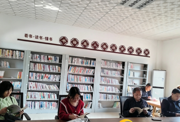 零阳街道两溪村：党群阵地飘书香 书屋赋能促振兴