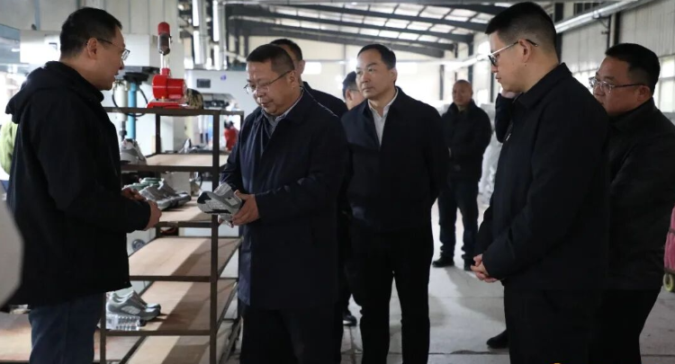 侯铁夫调研重点项目节后复工复产工作