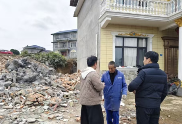 溪口镇云岩村：贴心服务解民忧  用心办好群众“安居事”