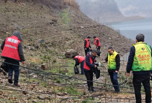 慈利县：联合开展长江保护法五周年宣传暨库区生态保护行动