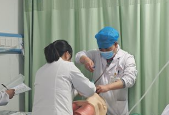 以练筑防 护航平安——慈利县总医院人民医院院区开展应急演练提升处置能力