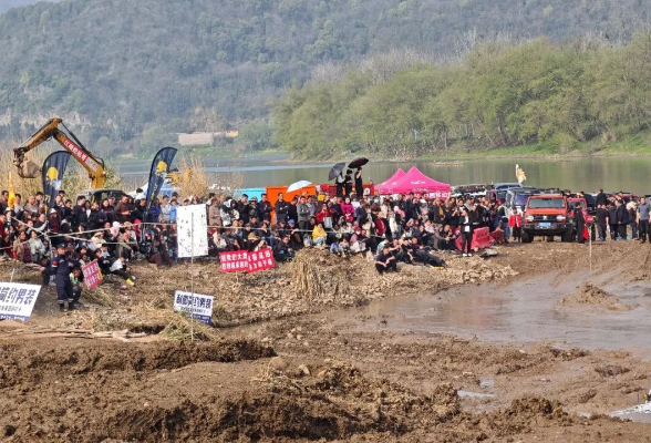 直击慈利“和子坡”：当越野热情遇上暖心守护