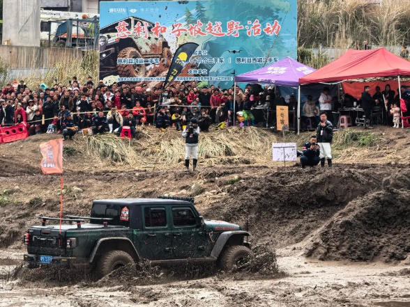 慈利县政府:以担当破局 以实干燃情