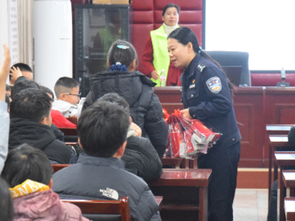 慈利县2026春季开学禁毒第一课