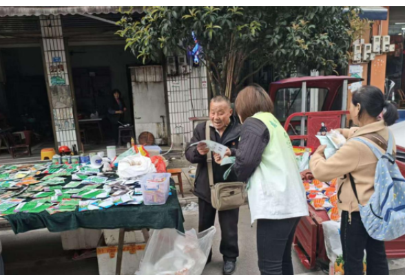 慈利县溪口镇：赶集倡新风 文明过清明