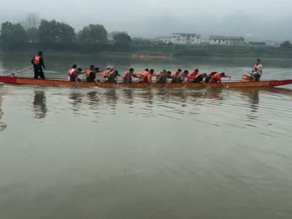 古韵传薪火 龙船启新程——金慈街道凤凰村举行传统龙船登江仪式