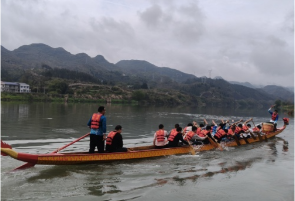 鼓声激荡澧水河 跑马岗村龙舟登江备战省超级联赛