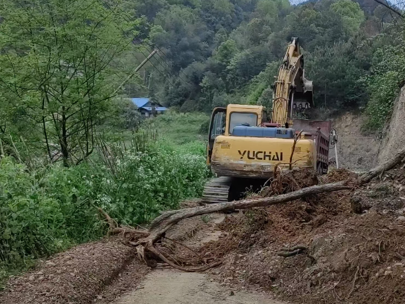 龙潭河镇竹峪村：闻“汛”而动除险情，心系群众护平安