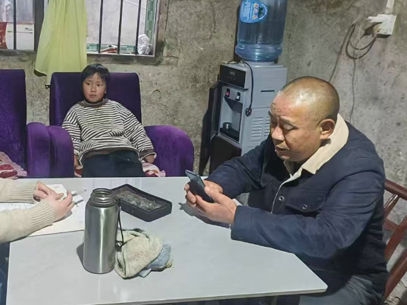 江垭镇：“出手吧姐姐”项目回访 暖心守护困境女童成长