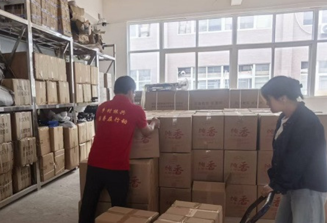 物资保障下沉一线  慈利县应急管理局集中发放转移安置应急物资