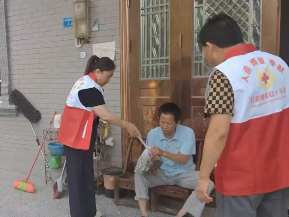红岩岭村党群服务中心：建强阵地优服务 凝聚民心促治理