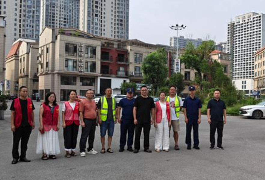 拆窗破网除隐患 筑牢安全“防火墙”——金慈街道太坪社区开展消防安全专项排查整治行动