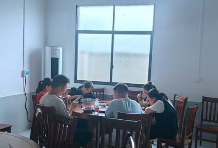 通津铺镇中学：旧貌换新颜，教师食堂迎来“开学第一变”