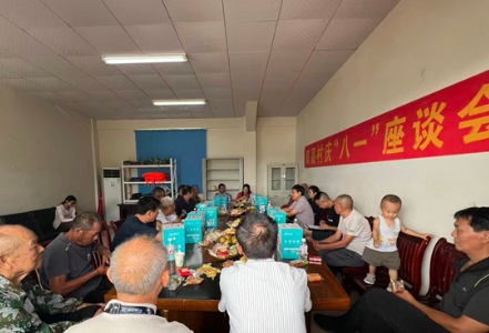 三官寺土家族乡双高村：座谈叙初心 老兵话担当