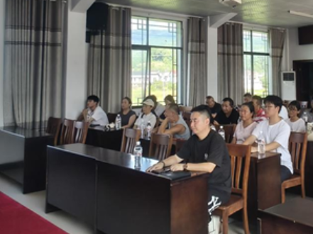 慈利县三官寺土家族乡：五年助学  添翼梦想