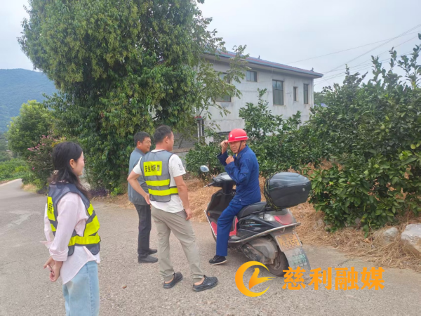 荷叶图片1 (1).png 荷叶图片1 (1).png