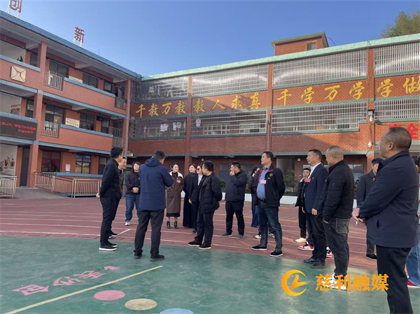 8da41581cadf0eff2de0dd49b9432b5c.jpg 8da41581cadf0eff2de0dd49b9432b5c.jpg