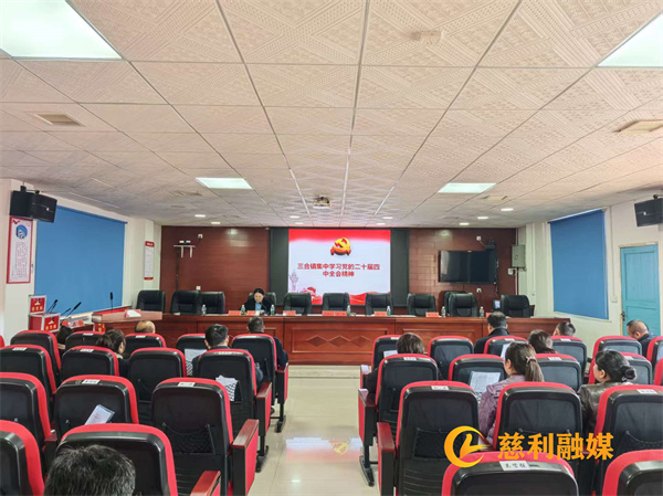 8526d46a11c5b5e79940d7c174d64bb1.jpg 8526d46a11c5b5e79940d7c174d64bb1.jpg