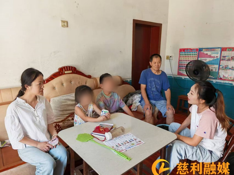 走访1_副本.jpg