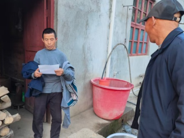 筑牢冬春安全防线：溪口镇丁周村开展“小火亡人”与森林防火专项行动