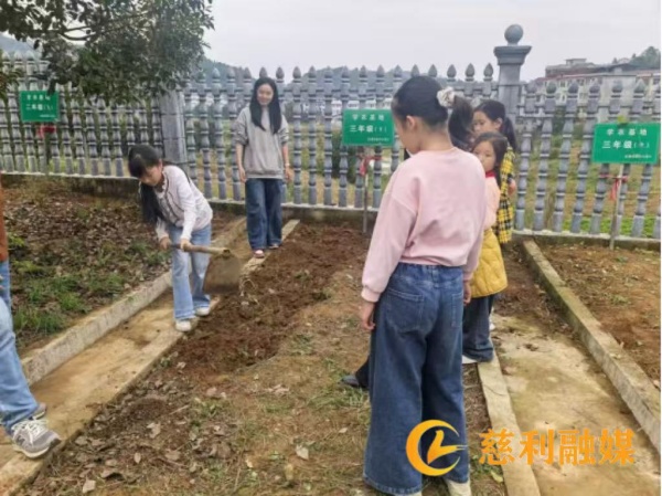 c32437b2-576a-4d30-a82b-4d77ddabb3e2_副本.jpg c32437b2-576a-4d30-a82b-4d77ddabb3e2_副本.jpg