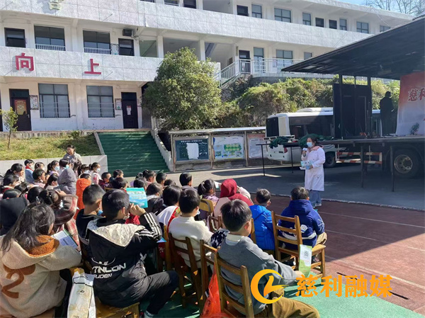 卫生院01.jpg 卫生院01.jpg