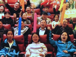 苏仙区：影城变湘超“第二现场” 人气旺氛围热暖意浓