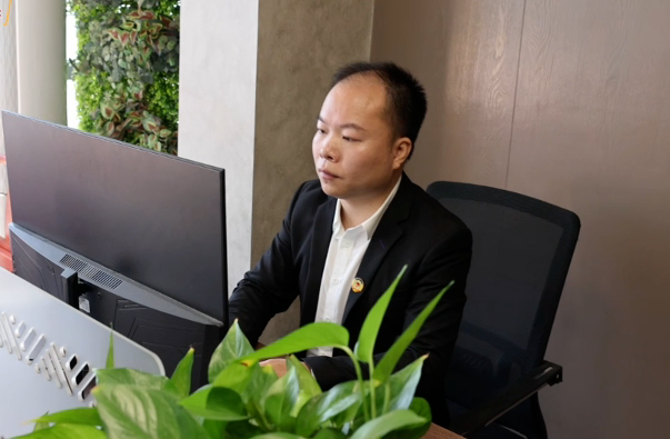 优秀政协委员风采丨雷霖杰：建言察实情 履职显担当