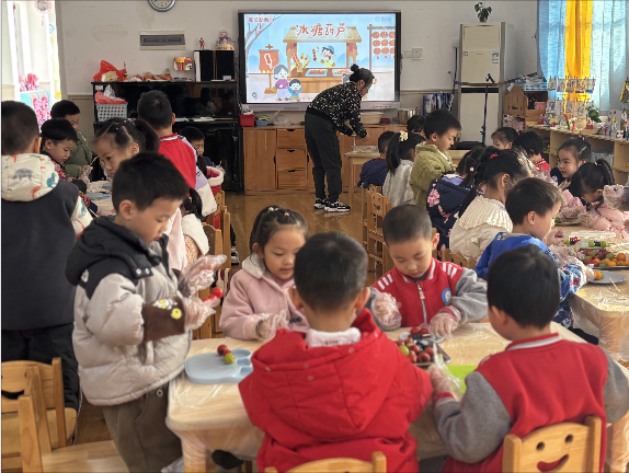 苏仙区直属机关幼儿园开展冬日食育活动