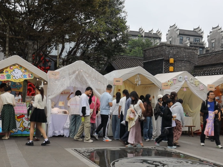 国庆去哪玩？郴州长卷良友集，戏曲市集一站式打卡