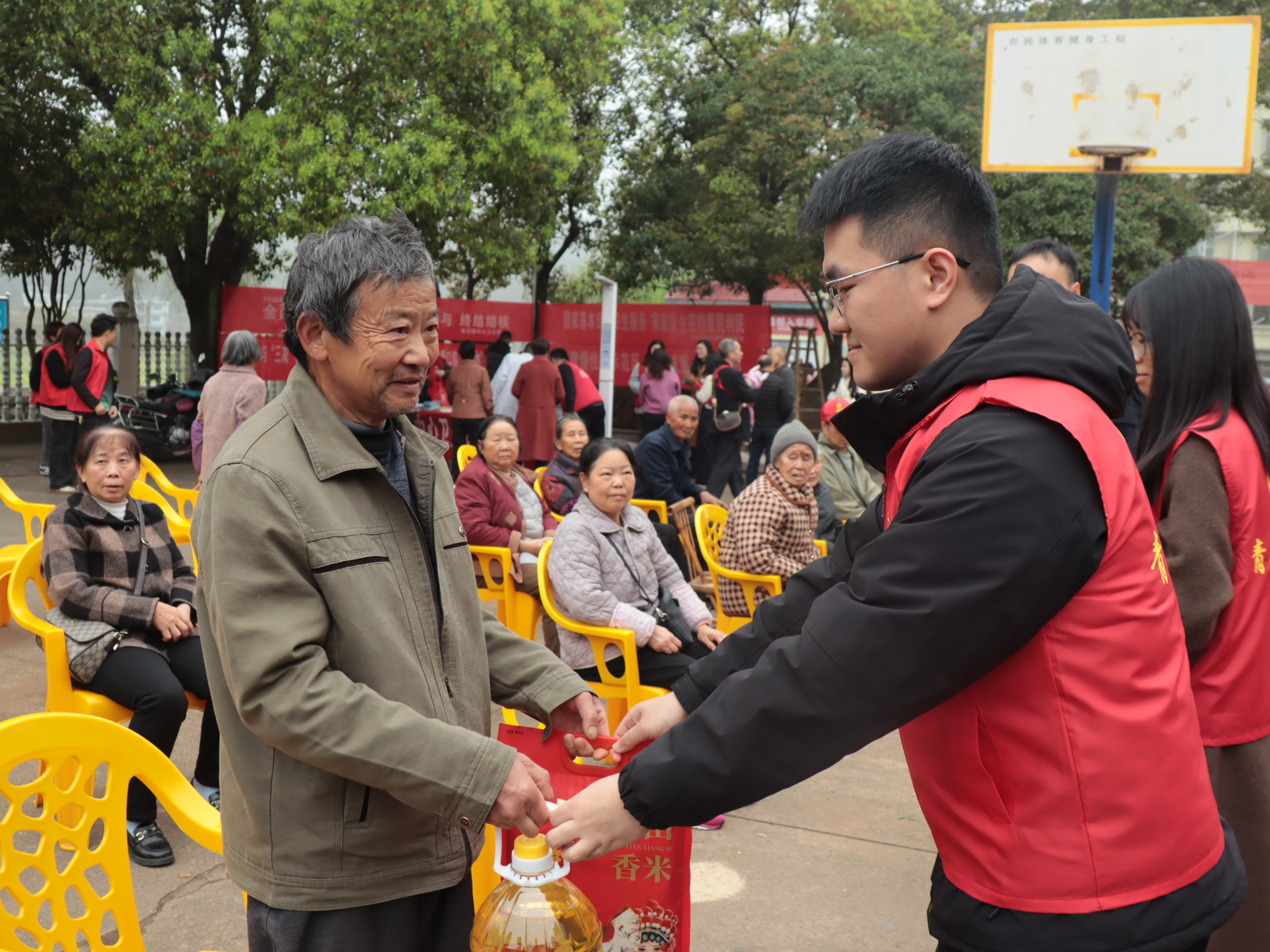 活动照片 (4).JPG