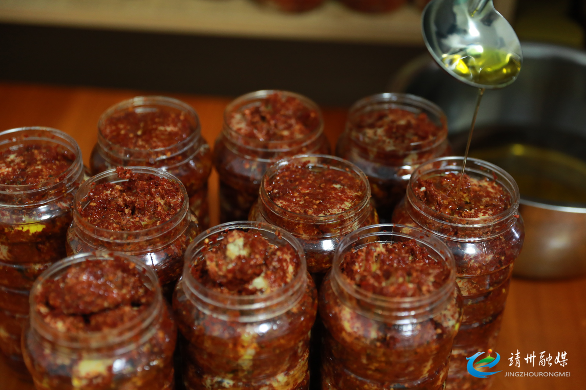 靖州：手工霉豆腐解锁冬日“霉”好食光