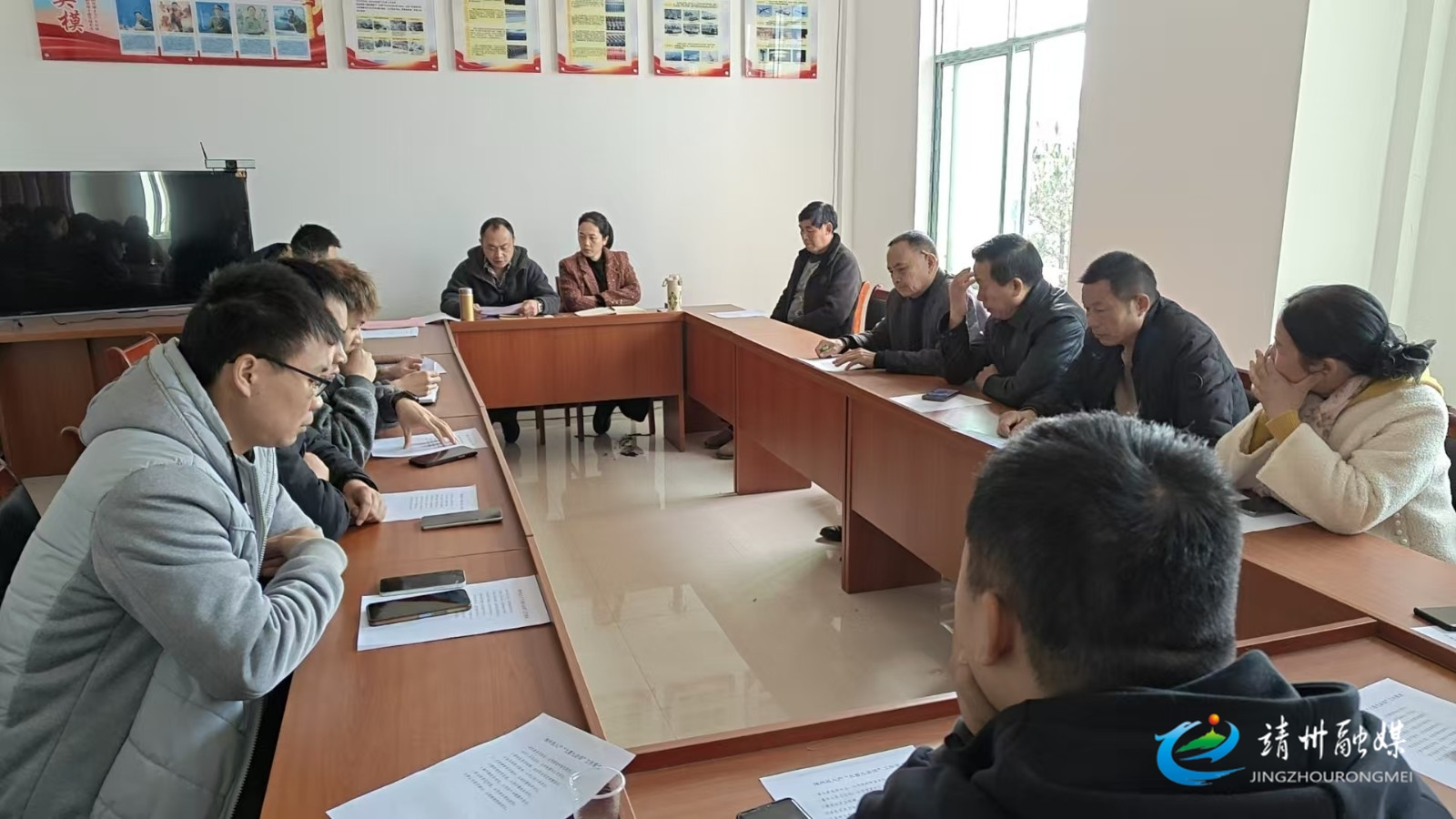 新厂镇：人大代表履职入户暖民心 助力乡村全面振兴