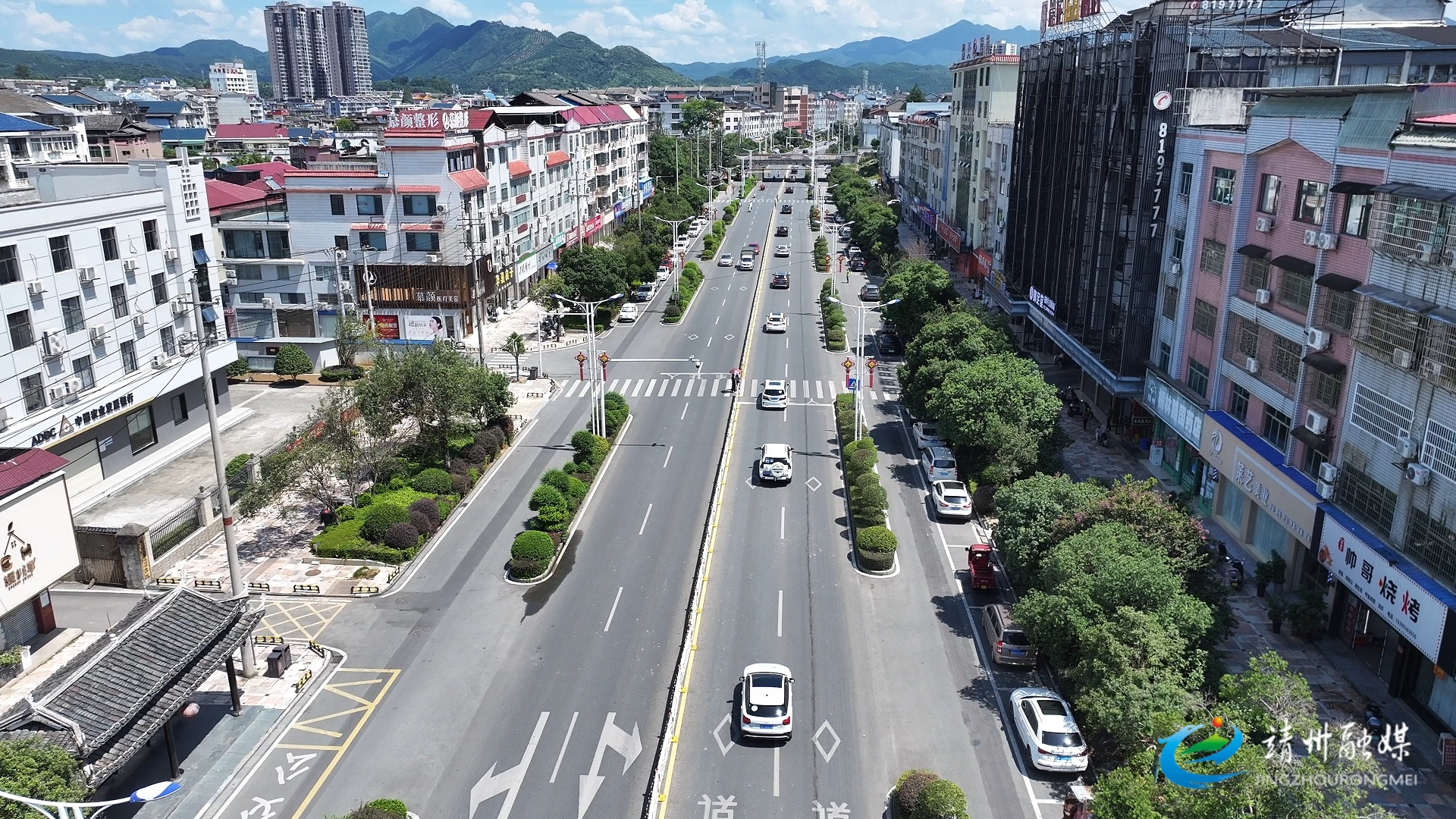 “京昆古驿道 智驾雪峰山”百城万车自驾游车队走进靖州 沉浸式体验苗侗风情
