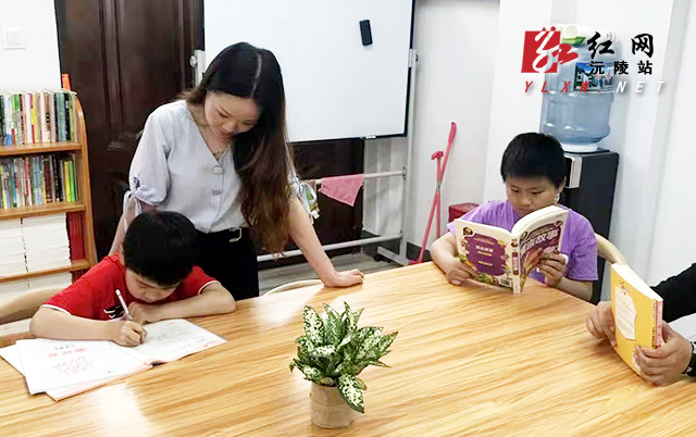 沅陵二中19名青年教师加入太安社区青年志愿者之家