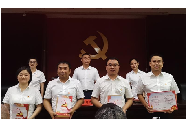 县委组织部开展庆祝中国共产党成立100周年活动