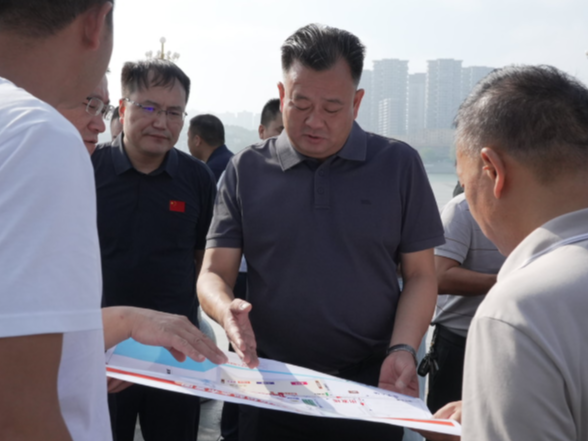 刘向阳调研2025中华书山·沅陵半程马拉松赛筹备工作并督导检查国庆假期安全生产工作