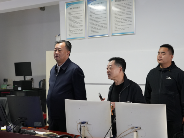 刘向阳实地督导矿业安全生产工作 守牢安全底线 赋能产业提质增效