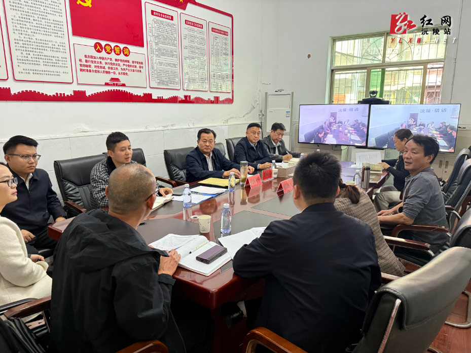 刘向阳现场接访信访群众 面对面听民声 依法依规解民忧