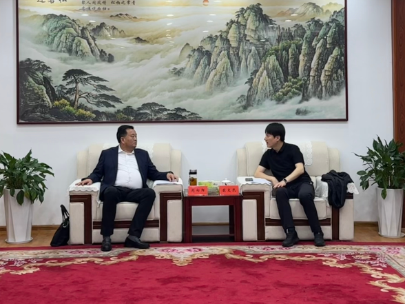 刘向阳主持召开座谈会 共商沅陵广电高质量发展与旅游区建设