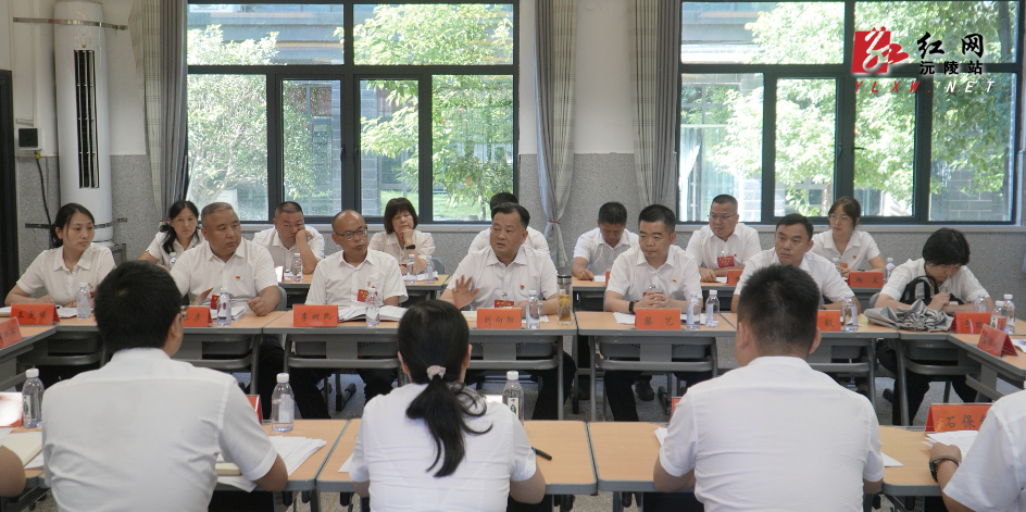 聚焦党代会| 刘向阳 陈星等县领导参加县第十四次党代会代表团分组讨论